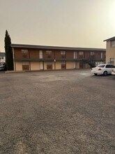 7410 Quaker Ave in Lubbock, TX - Building Photo - Building Photo