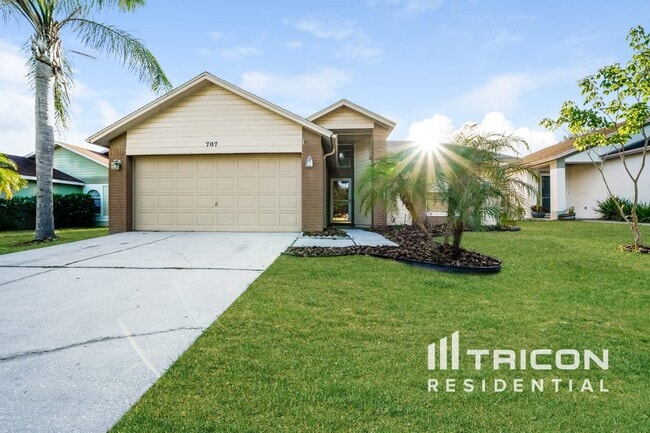 property at 707 Sand Ridge Dr