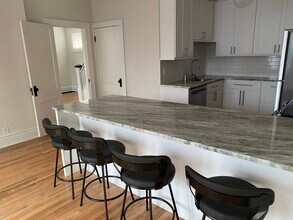 1353 E Rich St in Columbus, OH - Foto de edificio - Building Photo