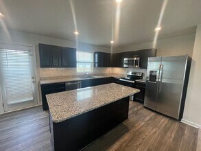 221 Hay Meadow Ln in Columbia, SC - Building Photo - Building Photo