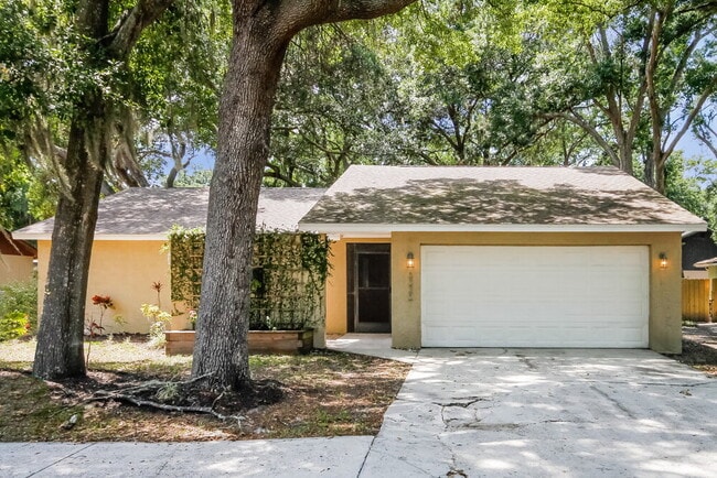 property at 3222 Las Brisas Dr