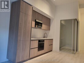 120 Broadway Ave in Toronto, ON - Building Photo