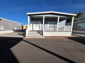 342 S 40th St in Mesa, AZ - Building Photo