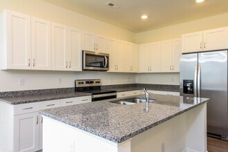 1628 Corbett St in Wilmington, NC - Building Photo - Building Photo