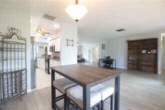 77 Cardinal Dr in North Fort Myers, FL - Building Photo - Building Photo