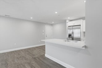 204 Central St in Avon, MA - Building Photo - Building Photo