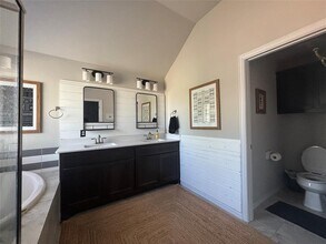 204 Patriot Dr in Buda, TX - Building Photo - Building Photo