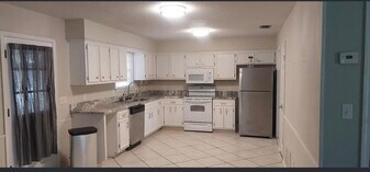 115 Sandlewood Cir N in Daphne, AL - Building Photo