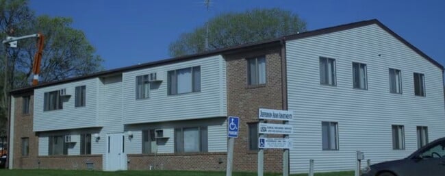 509 S Railroad Ave in Jefferson, SD - Building Photo - Building Photo