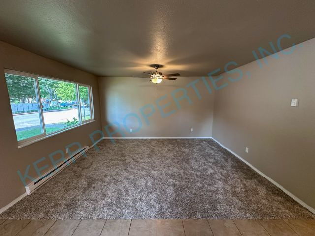 3142 NE 16th St in Gresham, OR - Building Photo - Building Photo