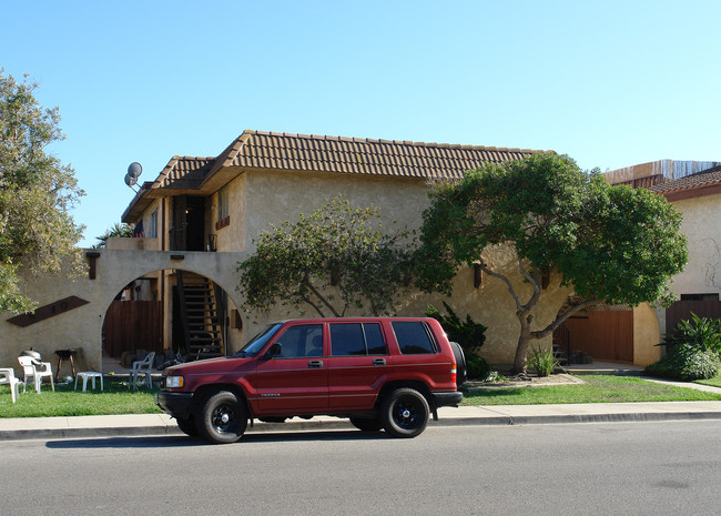 5110 Wooley Rd in Oxnard, CA - Building Photo - Building Photo