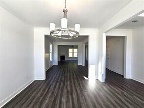 7313 Yewtree Dr in Flowery Branch, GA - Building Photo - Building Photo