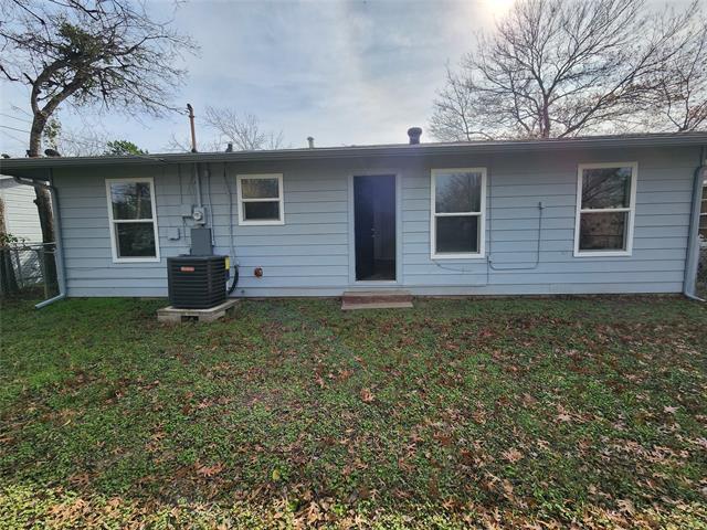 property at 904 Bales St