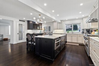 20 Primrose St in Katonah, NY - Building Photo - Building Photo