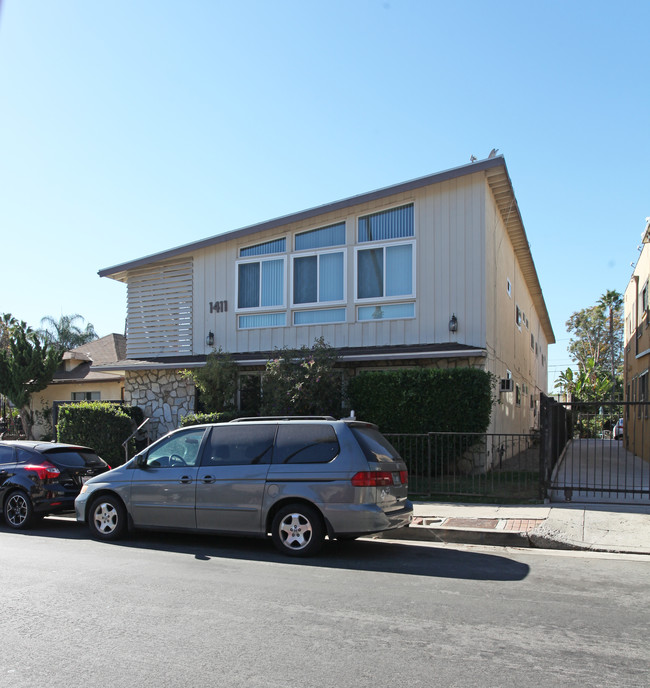 1411 N Mansfield Ave in Los Angeles, CA - Building Photo - Building Photo