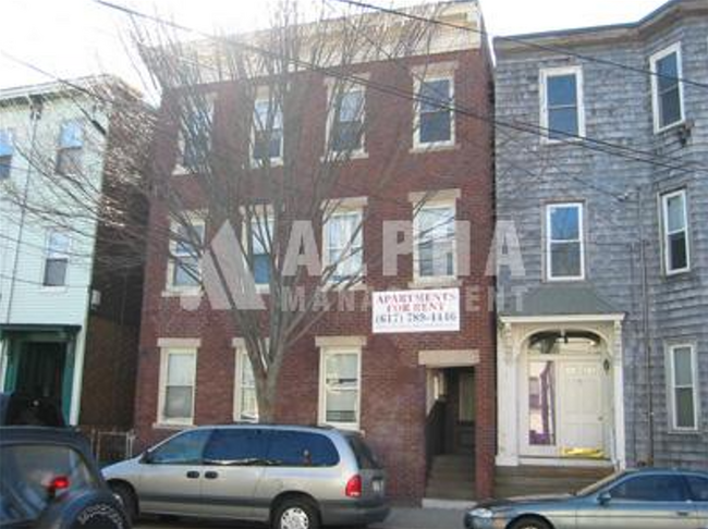 9 Fulkerson St, Unit 2 in Cambridge, MA - Building Photo - Building Photo