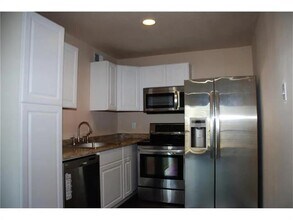 18333 Roehampton Dr in Dallas, TX - Foto de edificio - Building Photo