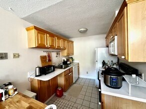 101 Beaconsfield Rd, Unit #1 in Brookline, MA - Building Photo - Building Photo