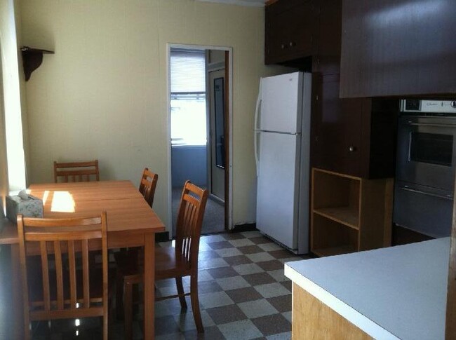 92 Endicott St, Unit 4