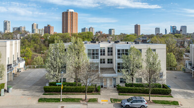 Rivercrest in Milwaukee, WI - Building Photo - Primary Photo