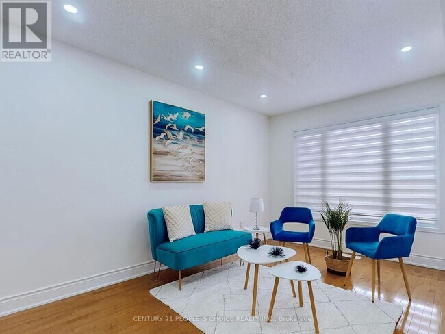 5030 Heatherleigh Ave in Mississauga, ON - Building Photo - Building Photo