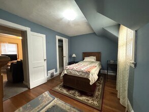 30 Thorpe St in Somerville, MA - Building Photo - Building Photo