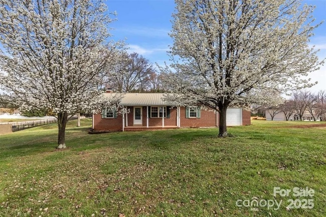 7484 Turkey Trot Drive