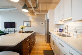1530 S State St, Unit 1127 in Chicago, IL - Building Photo - Building Photo