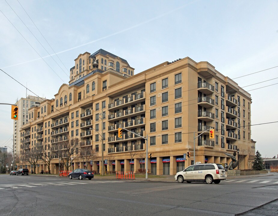 Terraces of St Gabriel in Toronto, ON - Building Photo