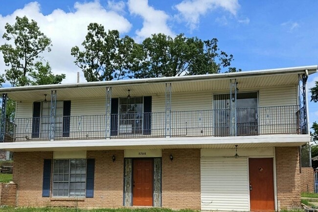property at 5708 Shamrock Dr