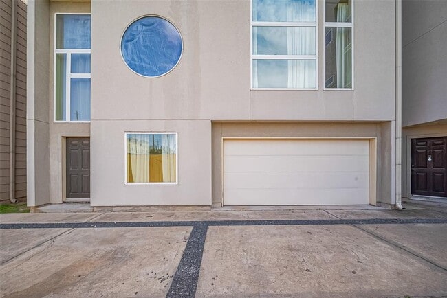 5235 Larkin St in Houston, TX - Building Photo - Building Photo