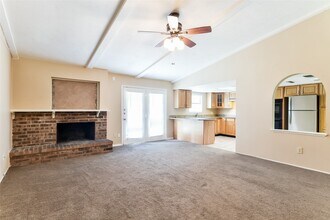 5514 Edgebrook Forest Dr in Houston, TX - Building Photo - Building Photo