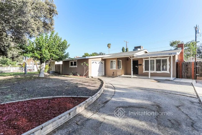 304 Hartzell Ave in Redlands, CA - Foto de edificio - Building Photo