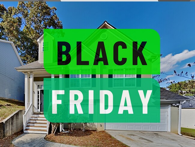 property at 320 Lake Royale Pl