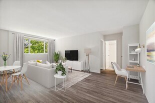 435 Grey Street in London, ON - Building Photo