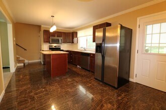 2815 Ashwood Dr in Winston-Salem, NC - Building Photo - Building Photo