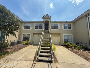 13700 Richmond Park Dr N in Jacksonville, FL - Building Photo - Building Photo