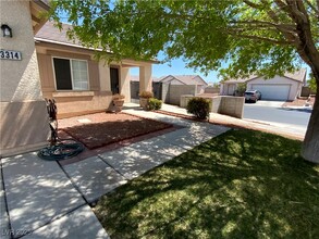 3314 Vina Ct in North Las Vegas, NV - Foto de edificio - Building Photo