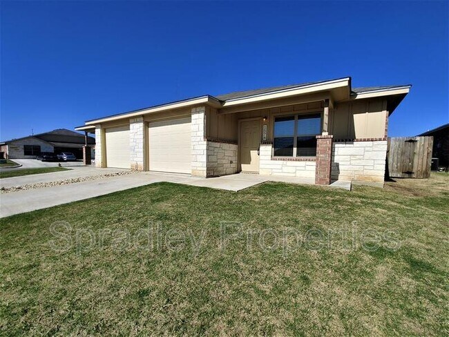 property at 1576 Vani Ct