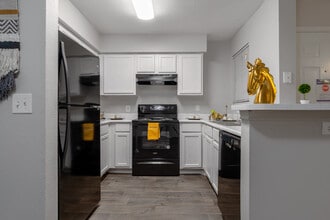 Fort Branch at Trumans Landing in Austin, TX - Building Photo - Interior Photo
