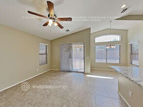 2677 W Half Moon Cir in San Tan Valley, AZ - Building Photo - Building Photo