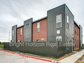 10684 Tube Dr in Hurst, TX - Building Photo