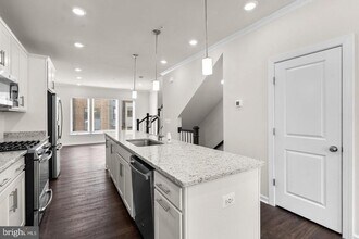16109 Connors Wy in Derwood, MD - Building Photo - Building Photo