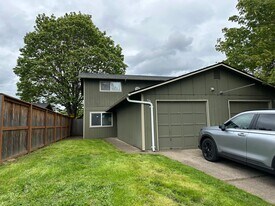 776-778 W Quinalt St in Springfield, OR - Building Photo