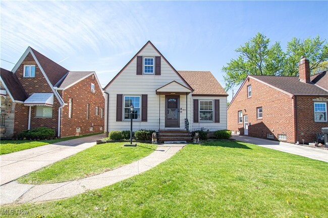 property at 7611 Ivandale Dr