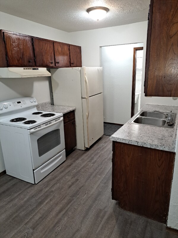 1676 N English St-Unit -102 in St. Paul, MN - Building Photo - Building Photo