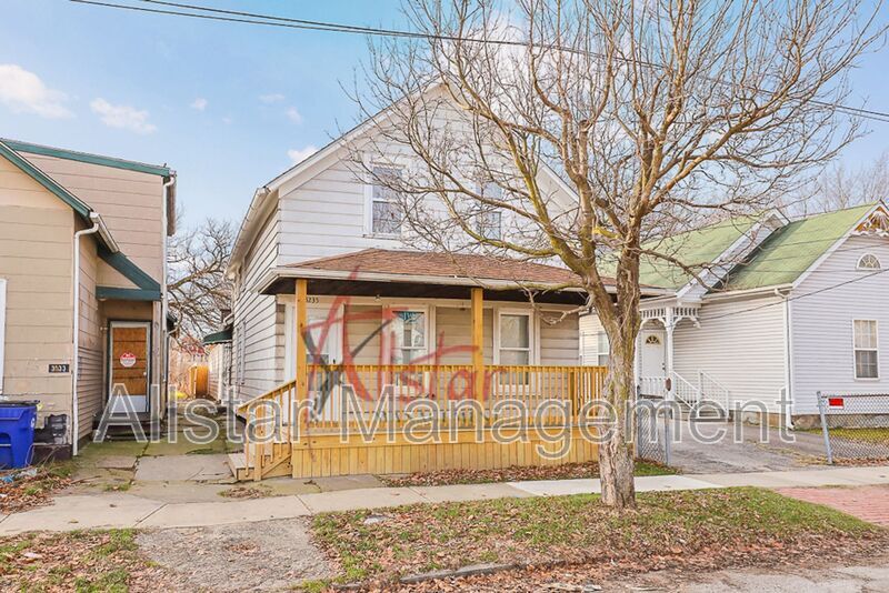 3235 Erin Ave in Cleveland, OH - Building Photo