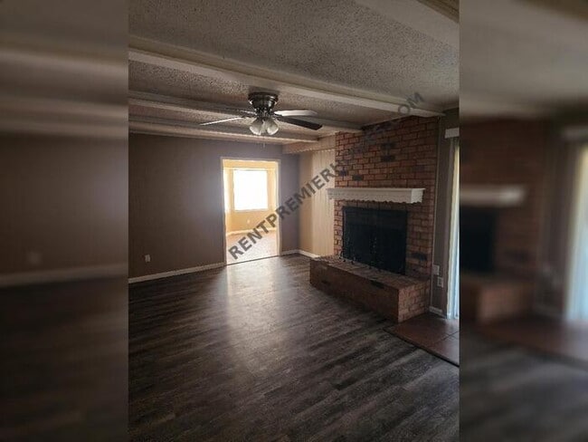 3309 Valley Forge Trail in Forest Hill, TX - Building Photo - Building Photo