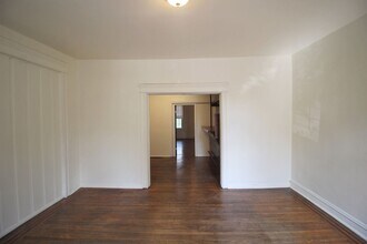 3212 N Calvert St in Baltimore, MD - Building Photo - Building Photo