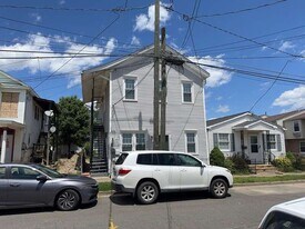 305 4th Ave, Unit 1 in Quantico, VA - Building Photo